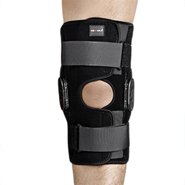 Hinged knees braces adjustable